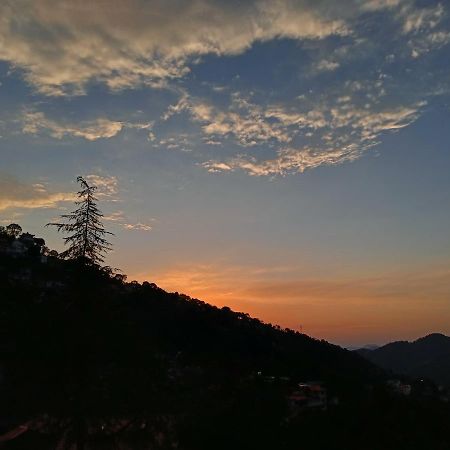 Sunrise View Homestay Kasauli Exterior photo
